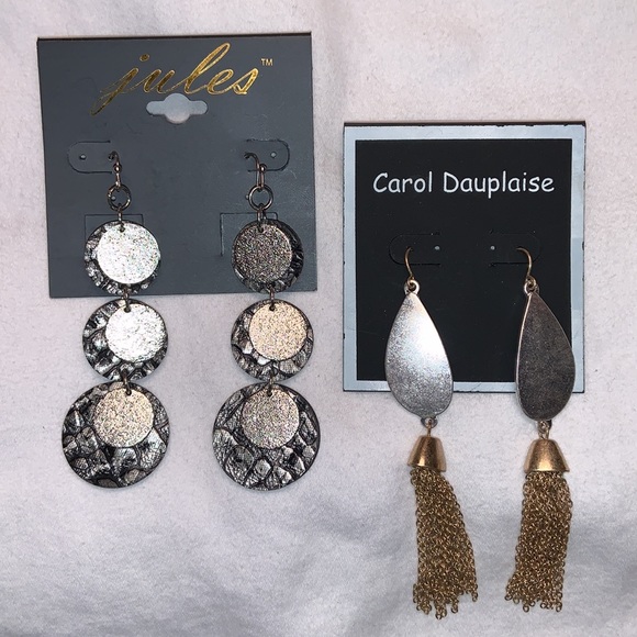 💥$10 SALE💥 Set of 2 NEW Dangling Designer Earrings - Picture 7 of 7